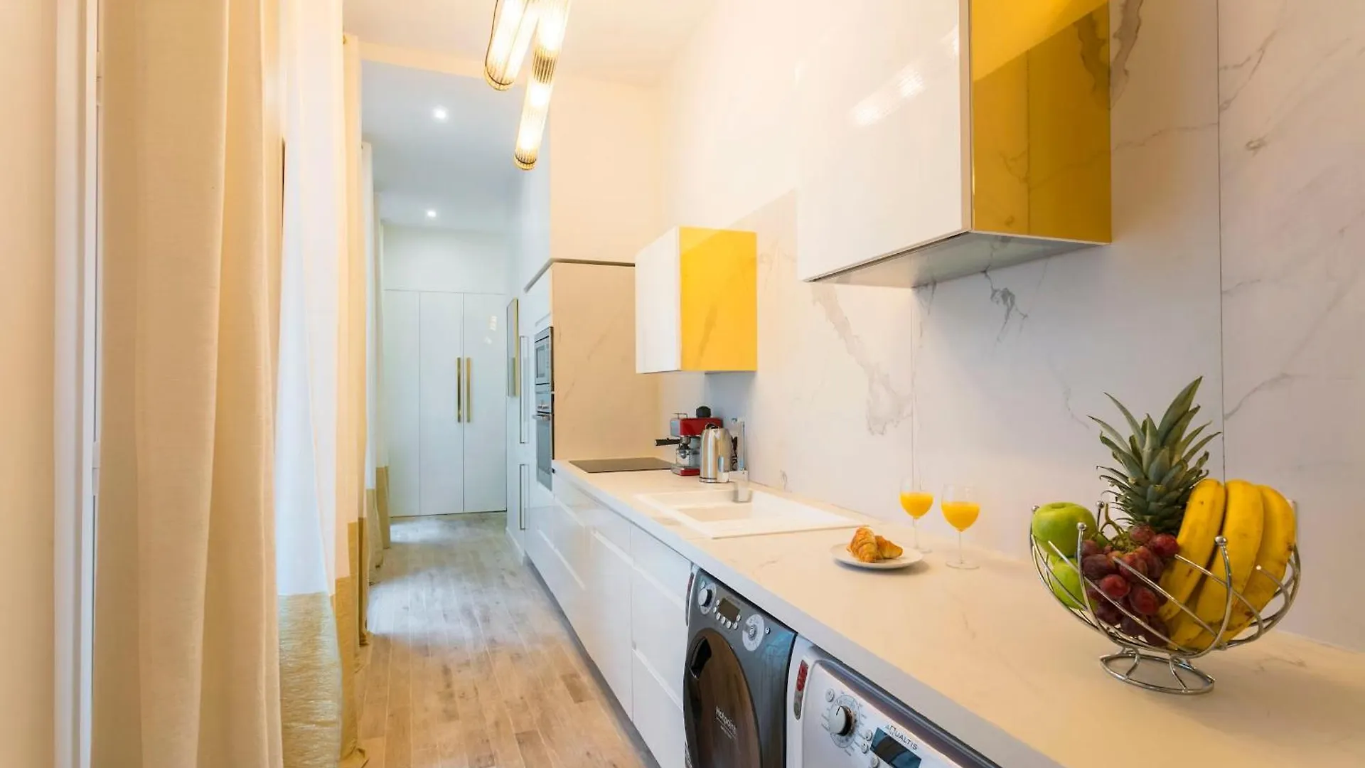 Louvre - 2br - Cityapartmentstay Paryż